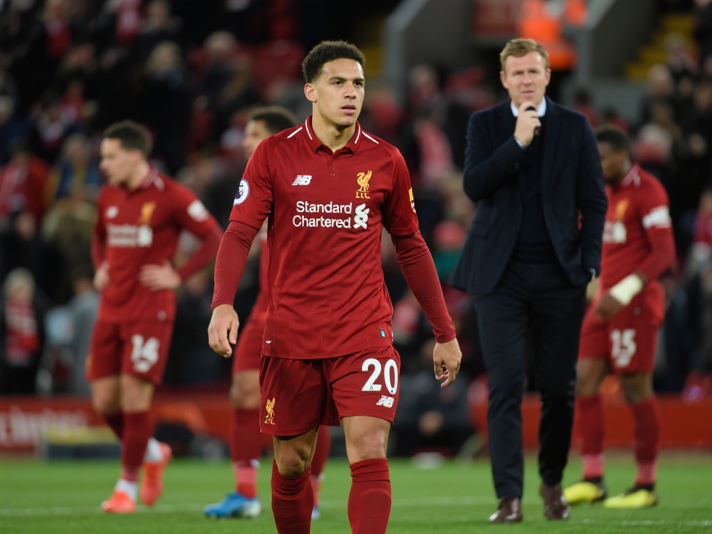 PG5200模拟器最新版-文森特和芬尼-史密斯替补分别进6+三分，湖人队史首对组合