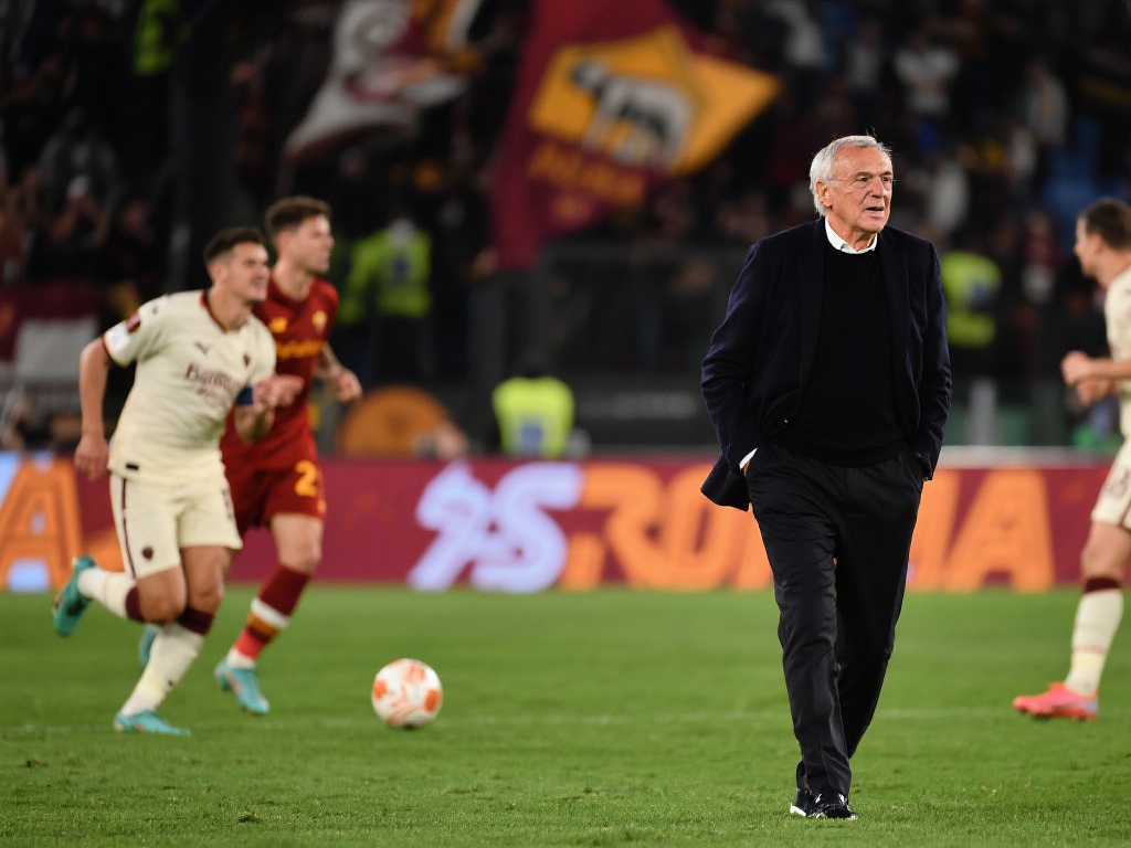 他在评价中 他在评价中