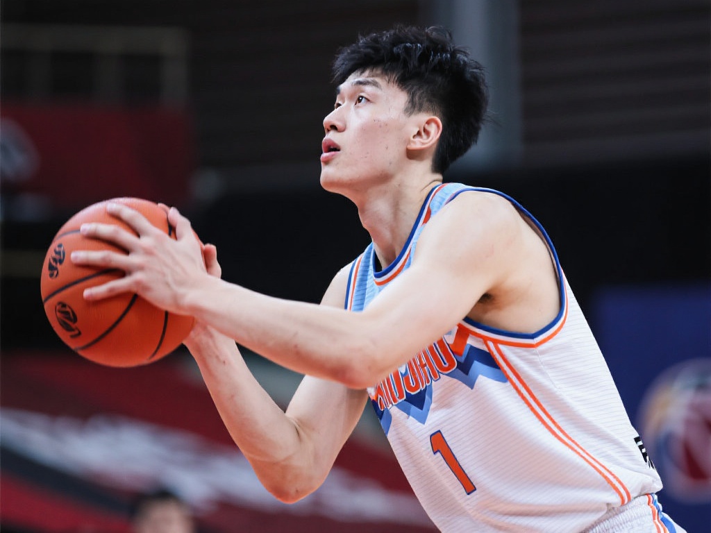 pg电玩模拟器-【NBA前瞻】虎扑春晚！湖人勇士四番战，谁将取胜？